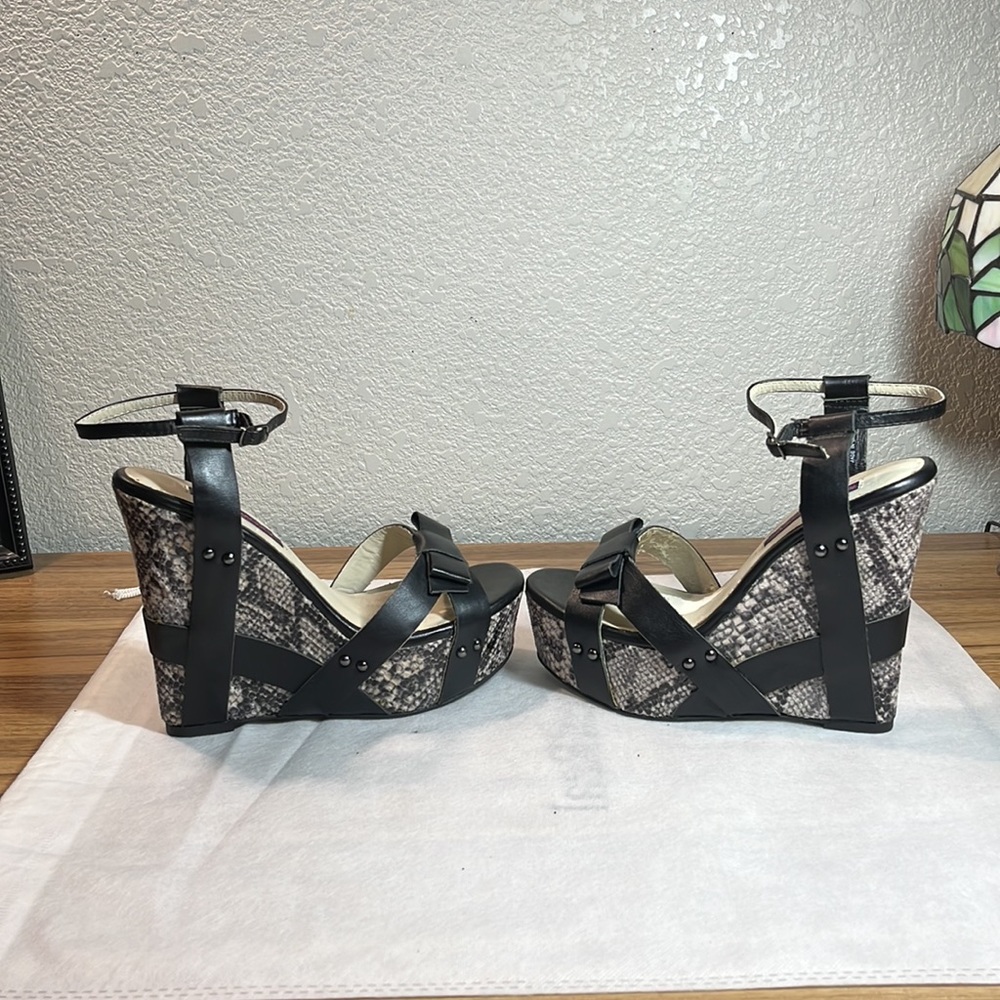 Mojo Moxy Python/Snake Animal Print Wedges Genuin… - image 6